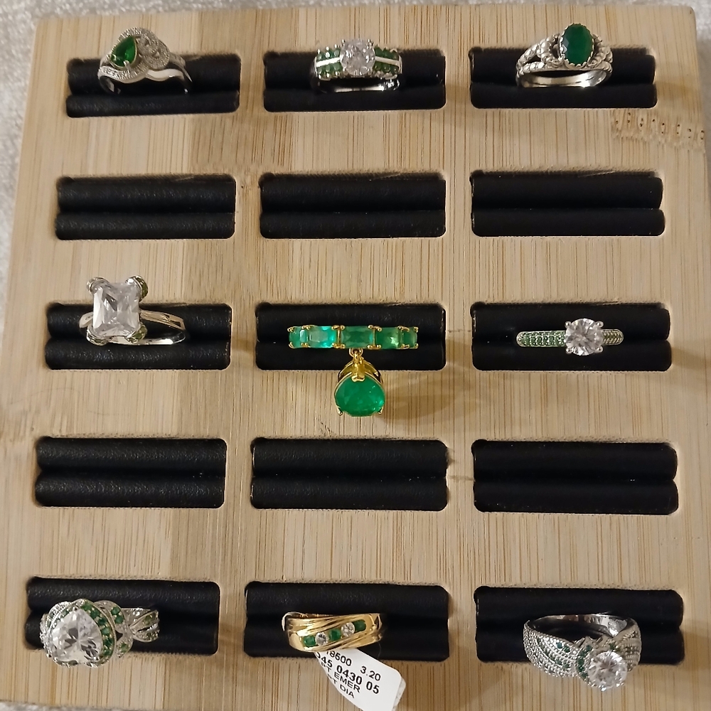 Women's Emerald Ring Super Sale